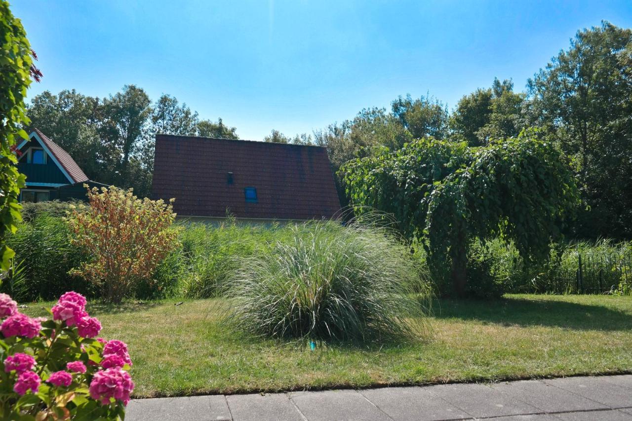 הוילה אנג'ום Marilu 6 Pers Allergy-Friendly House On A Typical Dutch Canal And Quiet Place מראה חיצוני תמונה